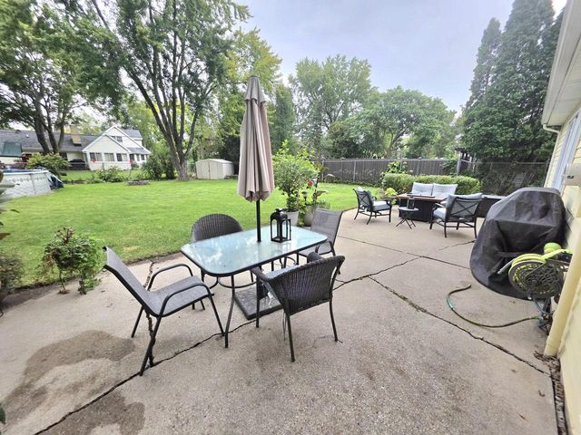 566 Riford ROAD, Neenah, WI 54956