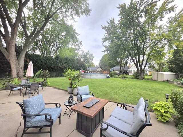 566 Riford ROAD, Neenah, WI 54956