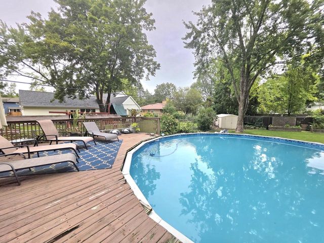 566 Riford ROAD, Neenah, WI 54956