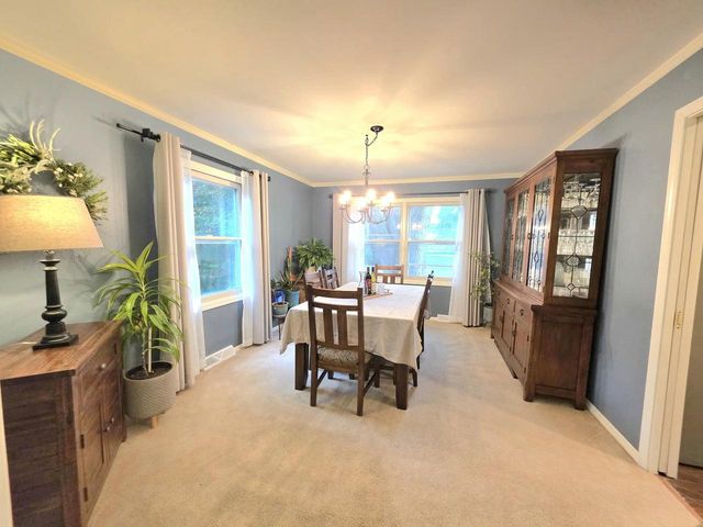 566 Riford ROAD, Neenah, WI 54956