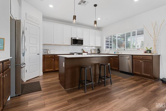 3407 Trail River Lane, Shafter, CA 93263