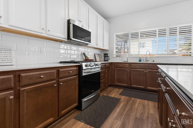 3407 Trail River Lane, Shafter, CA 93263