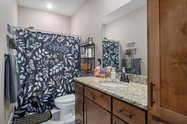 1106 S Swift Avenue, Ozark, MO 65721