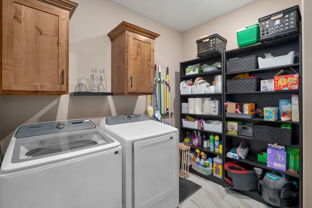 1106 S Swift Avenue, Ozark, MO 65721