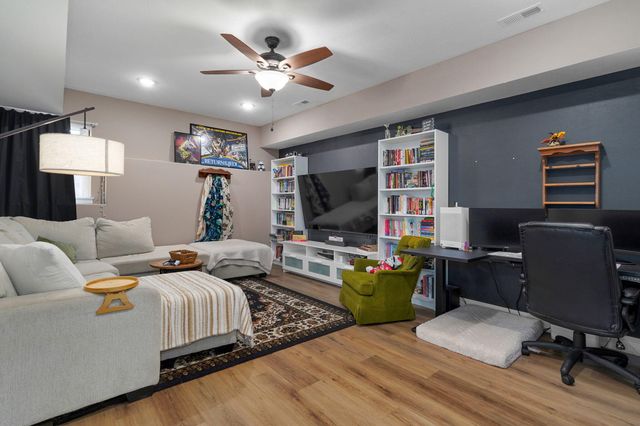 1106 S Swift Avenue, Ozark, MO 65721