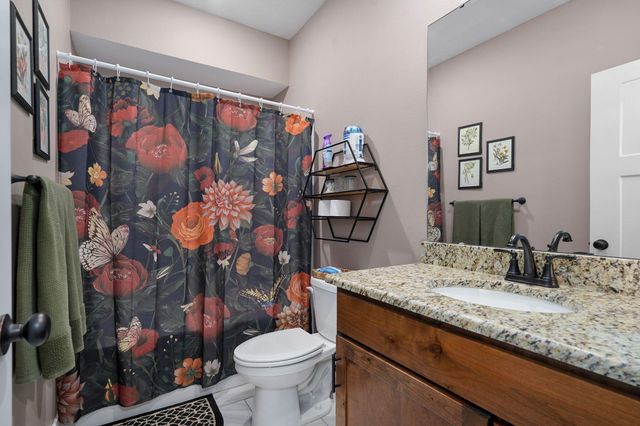 1106 S Swift Avenue, Ozark, MO 65721