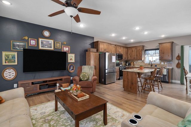 1106 S Swift Avenue, Ozark, MO 65721