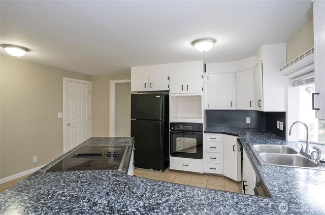 16313 64th Street E, Sumner, WA 98390