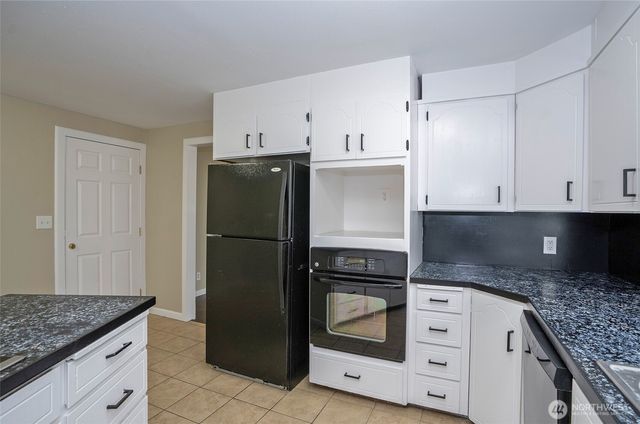 16313 64th Street E, Sumner, WA 98390