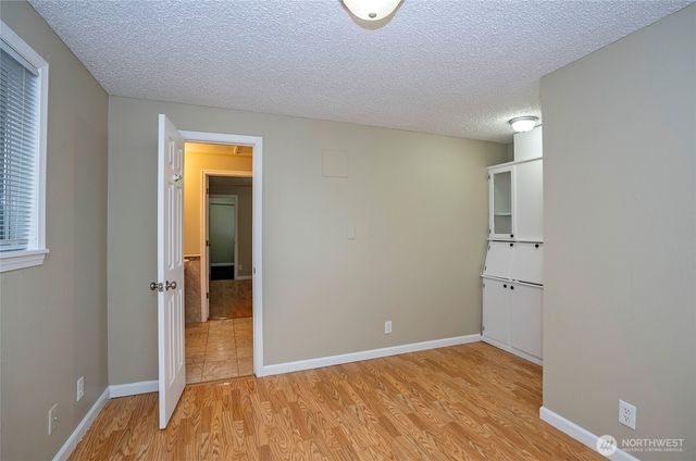 16313 64th Street E, Sumner, WA 98390