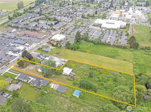 16313 64th Street E, Sumner, WA 98390