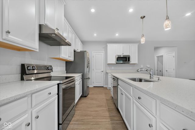 2718 Chalbury Drive, Plainfield, IN 46168