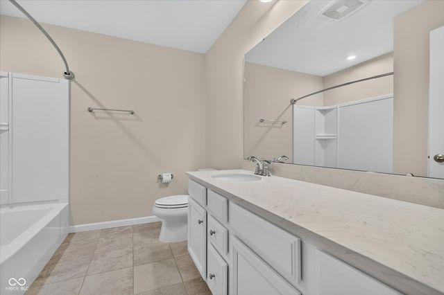 2718 Chalbury Drive, Plainfield, IN 46168