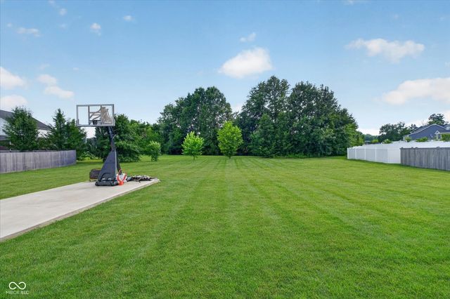 2718 Chalbury Drive, Plainfield, IN 46168