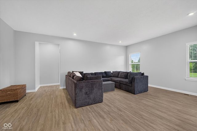 2718 Chalbury Drive, Plainfield, IN 46168