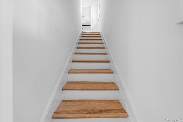 87 Parsons Drive, Hempstead, NY 11550