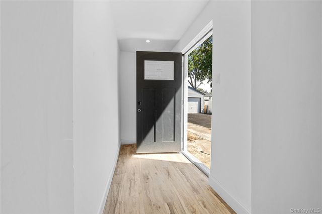 87 Parsons Drive, Hempstead, NY 11550