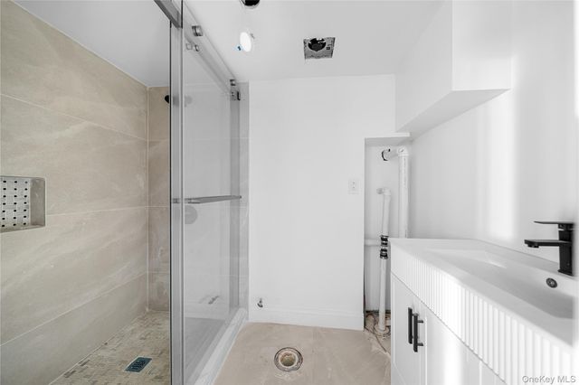 87 Parsons Drive, Hempstead, NY 11550