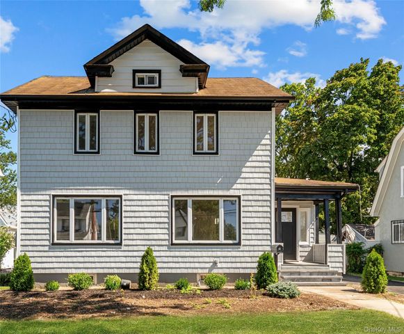 87 Parsons Drive, Hempstead, NY 11550