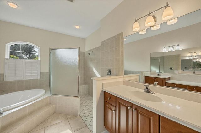 327 PARK TRACE BOULEVARD, Osprey, FL 34229