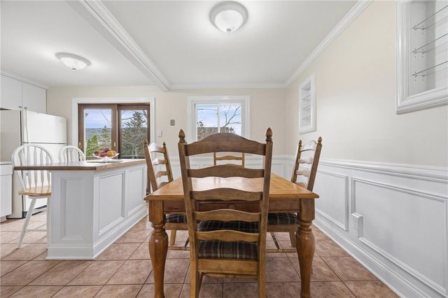 1753 Maplewood Drive, Farmington, NY 14425