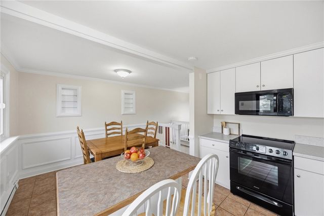 1753 Maplewood Drive, Farmington, NY 14425