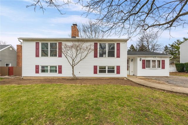 1753 Maplewood Drive, Farmington, NY 14425