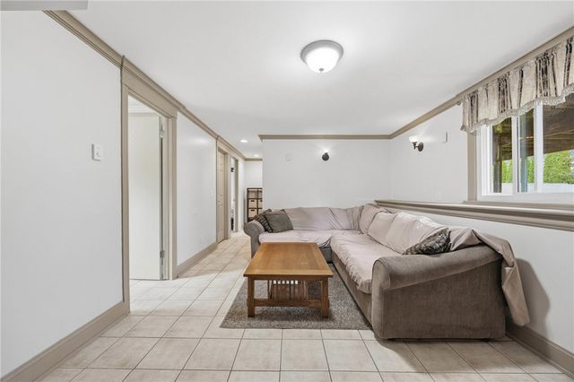 1753 Maplewood Drive, Farmington, NY 14425