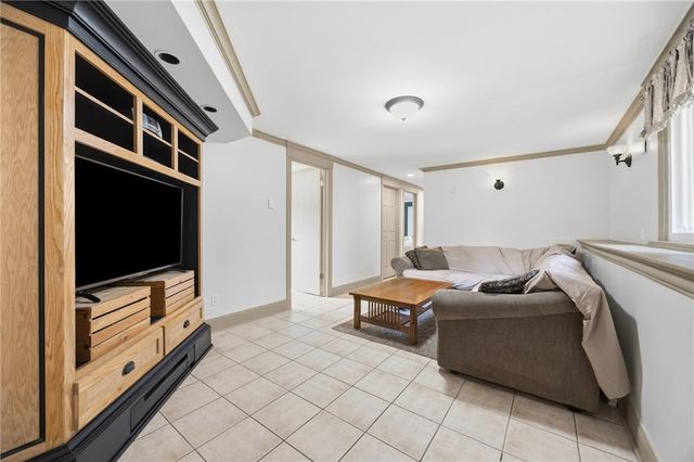 1753 Maplewood Drive, Farmington, NY 14425