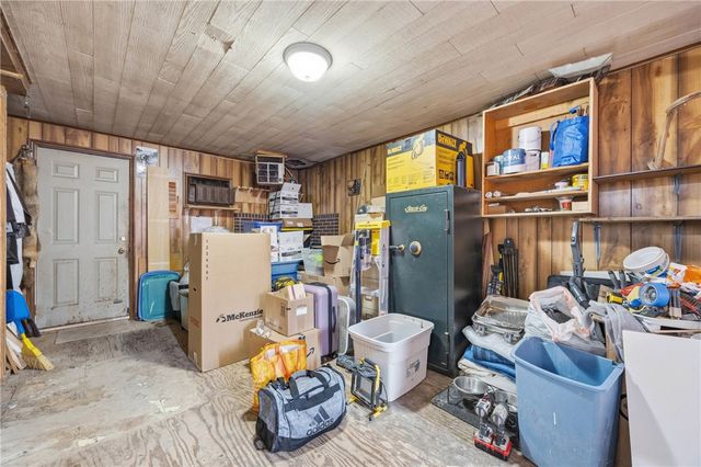 1753 Maplewood Drive, Farmington, NY 14425