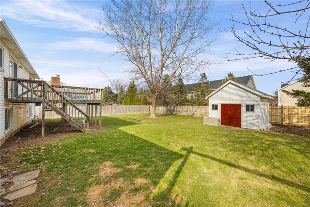 1753 Maplewood Drive, Farmington, NY 14425