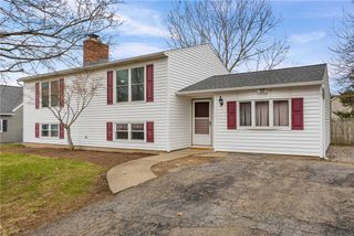1753 Maplewood Drive, Farmington, NY 14425
