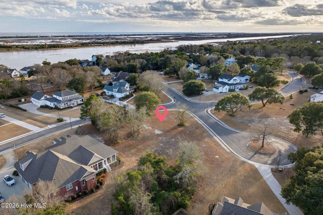 32 Salt Marsh Lane, Hampstead, NC 28443