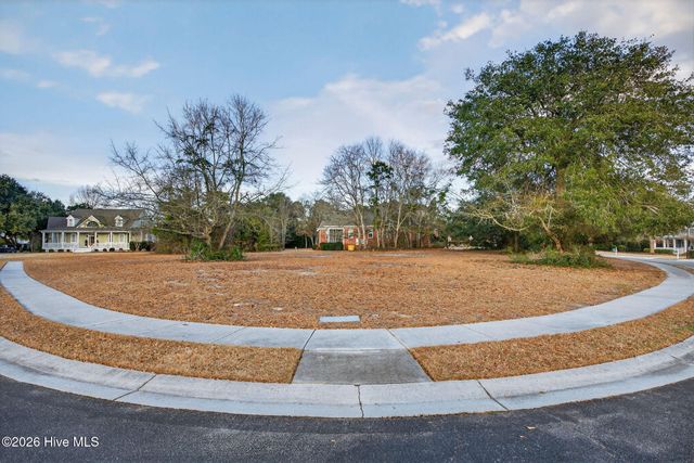 32 Salt Marsh Lane, Hampstead, NC 28443