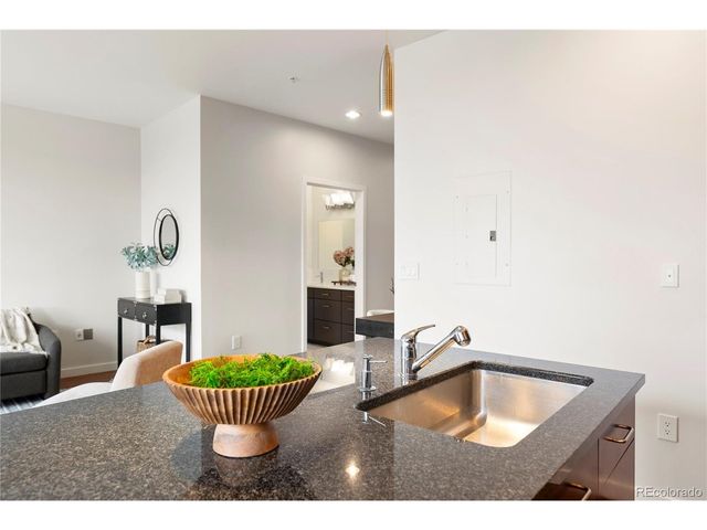2958 Syracuse St 306, Denver, CO 80238