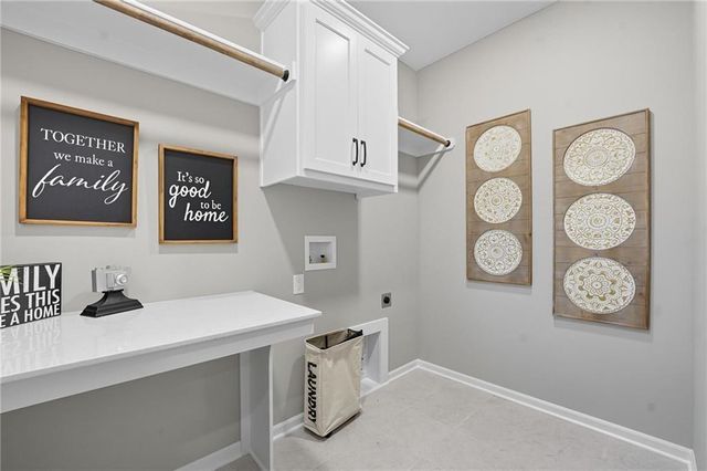 4432 Tee Box Drive, Basehor, KS 66007