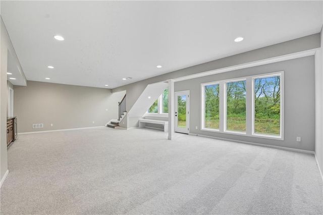 4432 Tee Box Drive, Basehor, KS 66007