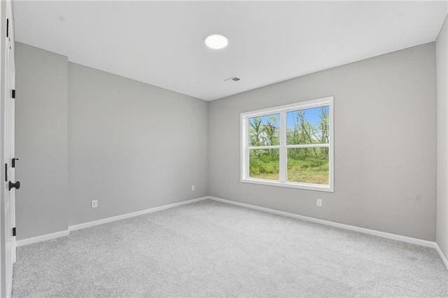 4432 Tee Box Drive, Basehor, KS 66007