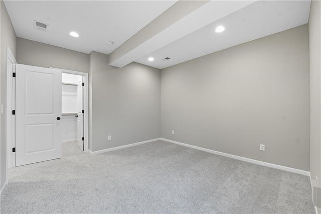 4432 Tee Box Drive, Basehor, KS 66007