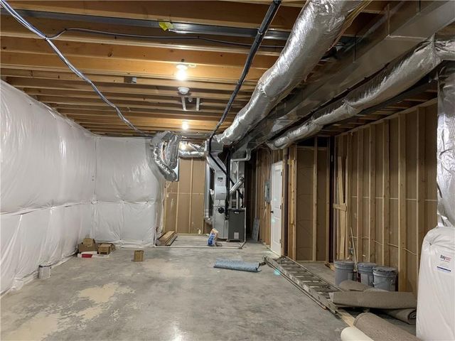 4432 Tee Box Drive, Basehor, KS 66007