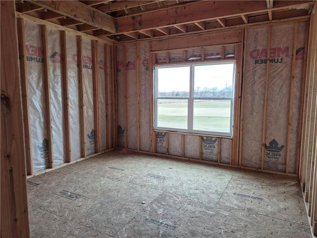 4432 Tee Box Drive, Basehor, KS 66007