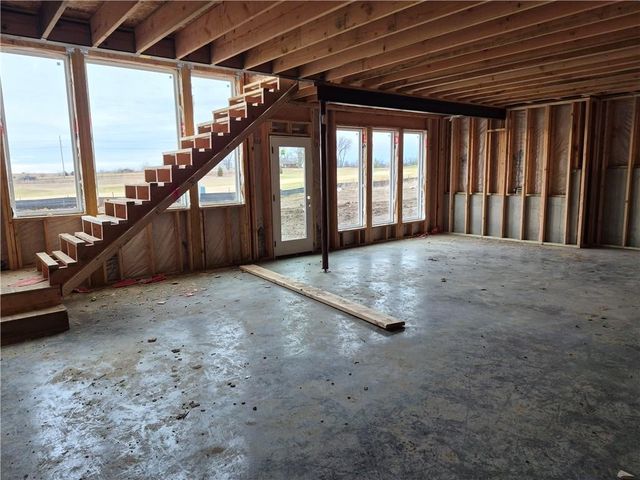 4432 Tee Box Drive, Basehor, KS 66007