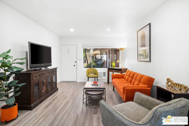 2290 S Palm Canyon Drive 2, Palm Springs, CA 92264