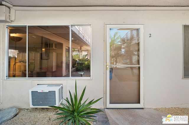 2290 S Palm Canyon Drive 2, Palm Springs, CA 92264