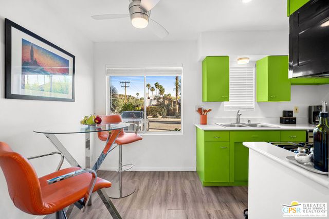 2290 S Palm Canyon Drive 2, Palm Springs, CA 92264