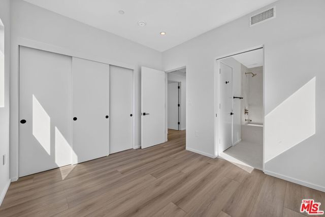 1853 12th Street C, Santa Monica, CA 90404
