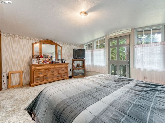 22161 LINDBERG Rd, Clatskanie, OR 97016