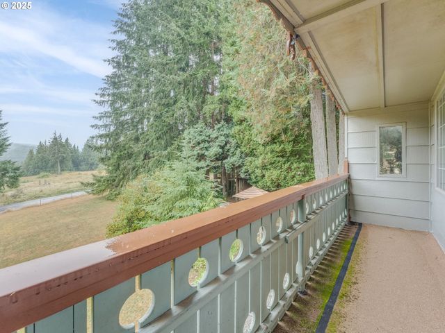 22161 LINDBERG Rd, Clatskanie, OR 97016