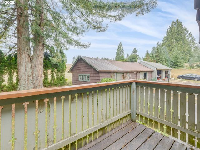 22161 LINDBERG Rd, Clatskanie, OR 97016