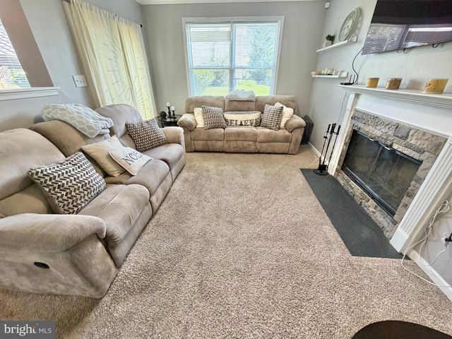 24 WOODYFIELD LN, Delran, NJ 08075